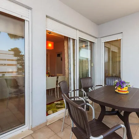 Apartments Zenta * Split