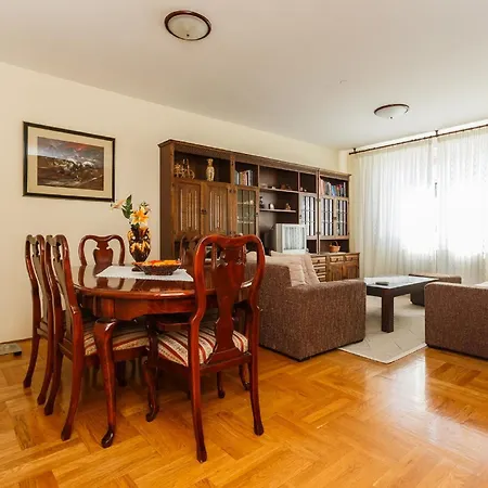 Apartments Zenta Apartment