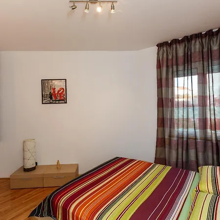 Zenta Apartman *